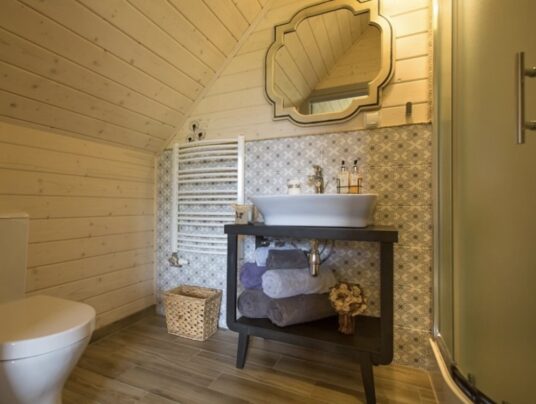 DMUCHAWCE - Galeria, zdjęcie: pokoje nad jeziorem Serwy - SIRVIS - Suwalszczyzna